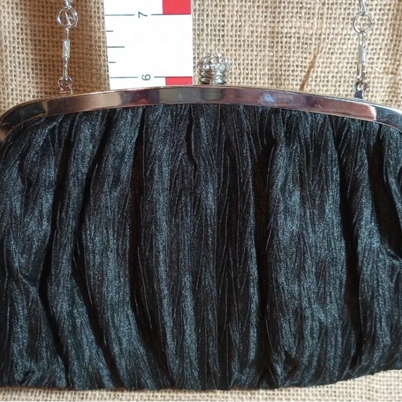 Nieman Marcus Black Clutch Silver Chain Shoulder Strap Bag Rhinestone Clasp - Picture 7 of 7